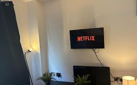 Central Sheffield Studio For 2